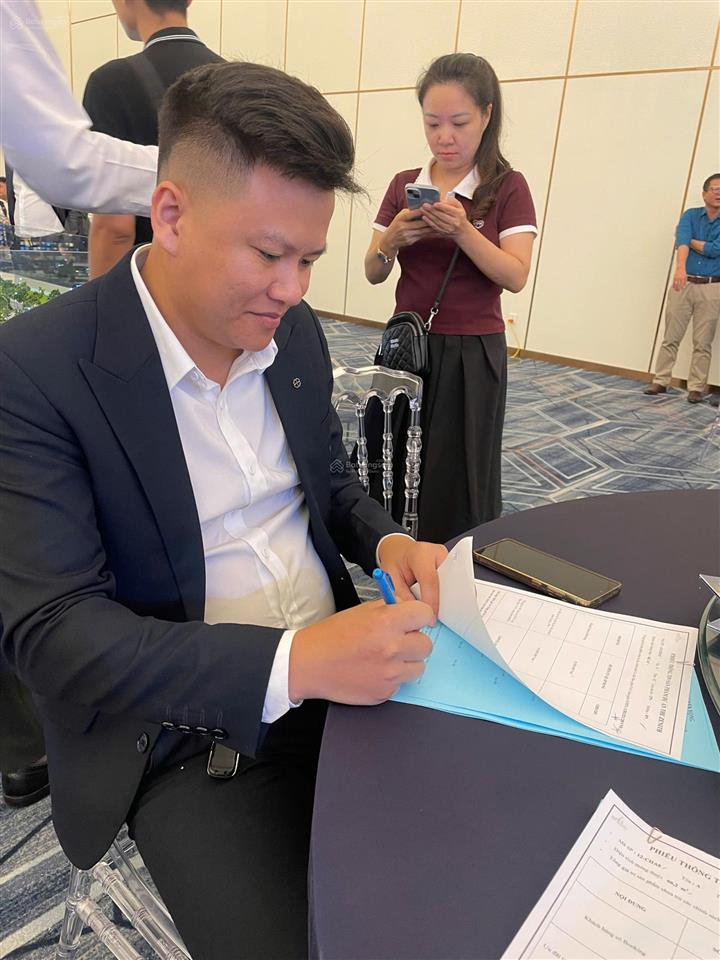 Bán căn hộ cao cấp 2 phòng ngủ tại phường kiến an