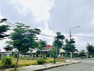Cần bán lô góc, đất biển khu đô thị seaview 135m2 đường 10m5 giá 4,550 tỷ