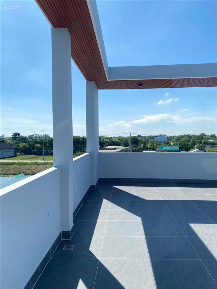 Nhà mới xây, 3pn diện tích 260m2 tại x. tân phú trung, củ chi. shr, dân cư đông đúc, giá 3 tỷ 2x