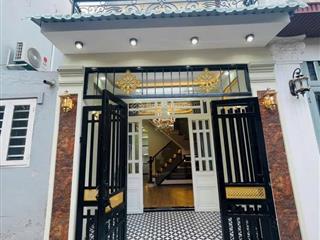 Chủ ngộp, nhà mới 1 trệt 1 lầu 2pn 2wc dt 79m2 tại bà điểm, hóc môn. giá 2 tỷ 8