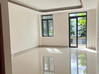 Chủ cần tiền bán gấp căn nhà ngay khu dân cư hiệp thànhthủ dầu mộtbình dương
