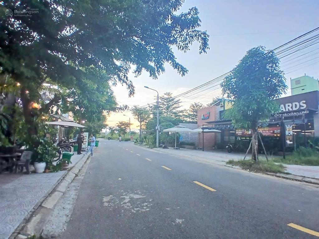 Bán đất cồn dầu 14, kẹp vệt cây xanh, gần cầu hòa xuân