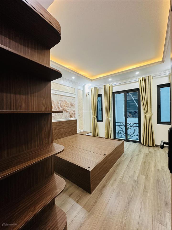 Ccmn 7 tầng thang máy lô góc 10 phòng dòng tiền 40tr/tháng