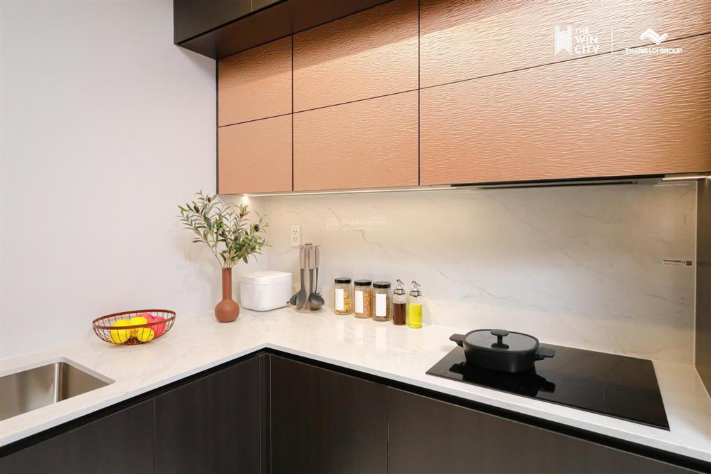 Em còn duy nhất căn góc tầng 14 view hồ bơi, full chính sách, full nội thất, 2pn2wc, dt 67m2