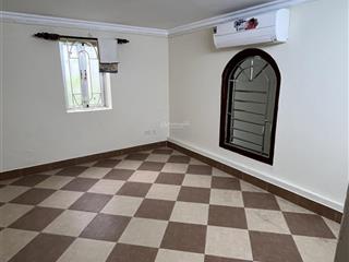 Nhà 4 tầng ngõ rộng ô tô vào thoải mái