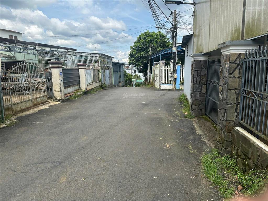 Hẻm 6m hà giang, tp. bảo lộc, dt 27x43m, cấp 4, giá 12 tỷ tl