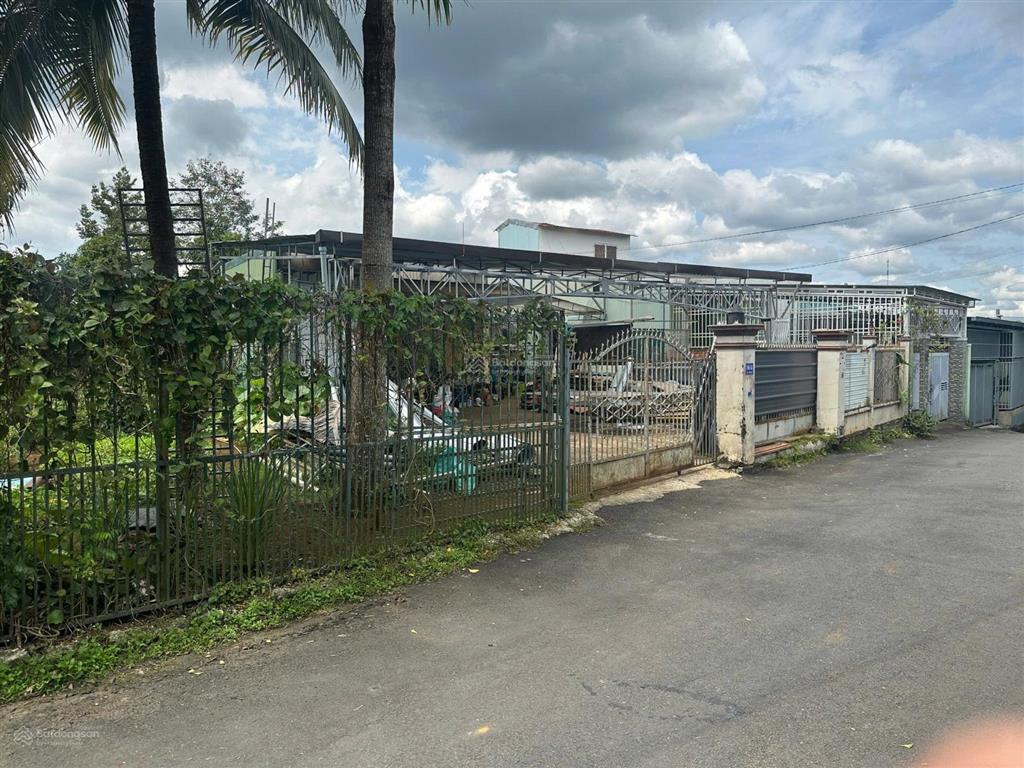 Hẻm 6m hà giang, tp. bảo lộc, dt 27x43m, cấp 4, giá 12 tỷ tl