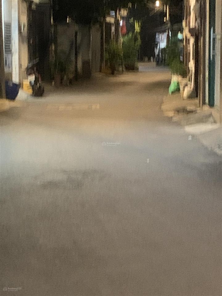 Cần bán căn nhà thấp hơn giá thẩm định nh dt 94m2 mt 5.6m giá 5 tỷ nhanh còn kịp