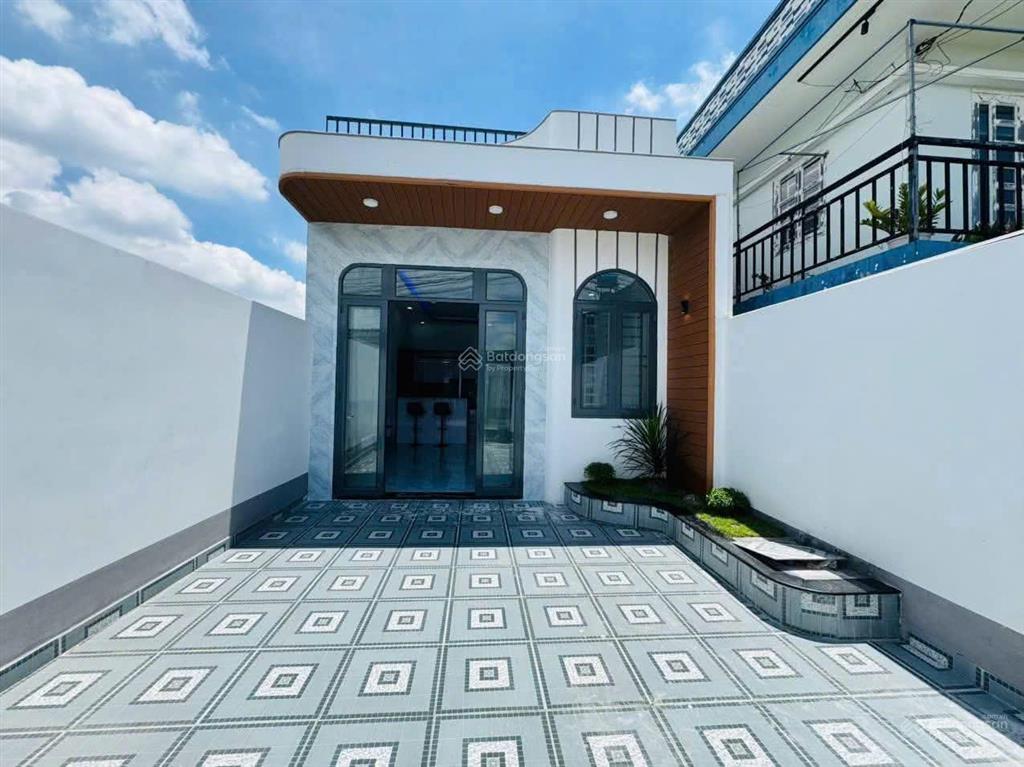 Villa vườn mỹ hạnh, long an, 160m2, đầy đủ tiện nghi, hướng đông, đường 4m. shr. 2,3tỷ, 0903 012 ***