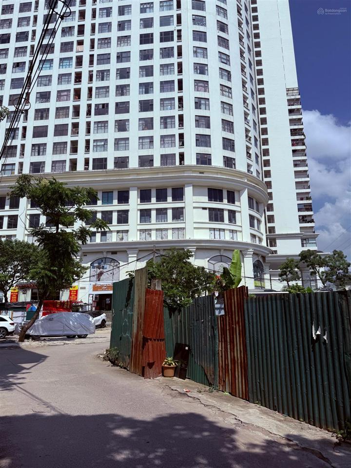 Bán nhà riêng tại lĩnh nam, 10,6 tỷ, 50m2, 6pn, 4wc, 4 tầng