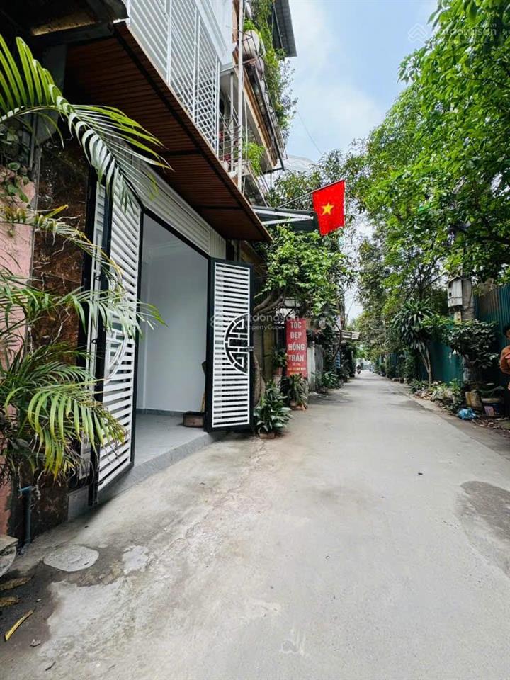 Bán nhà riêng tại lĩnh nam, 10,6 tỷ, 50m2, 6pn, 4wc, 4 tầng