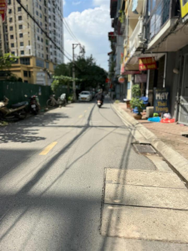 Bán nhà riêng tại lĩnh nam, 10,6 tỷ, 50m2, 6pn, 4wc, 4 tầng