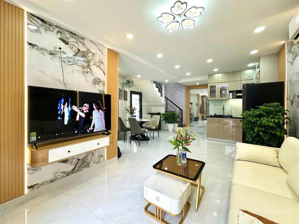 Bán nhà duy tân 21m2 2 tầng  6.3 tỷ  mặt tiền kinh doanh
