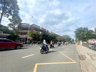 Bán gấp đất tặng nhà giảm 5 tỷ 21mx45m tiện kinh doanh hết lộ giới đối diện bv175 945m2 105tr/tháng