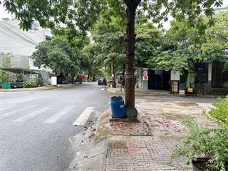 Cần bán gấp nhà 3tầng 3 pn chỉ 9.7tỷtl  111m2  khu nhà ở nam khang q9