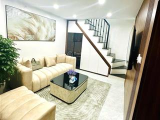 Nhà phố tây sơn 6 tầng 3 ngủ full nội thất. nhỉnh 6tỷ sách vali về ở ngay