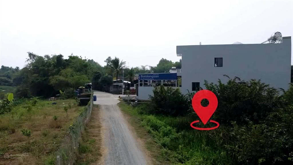 Bán đất mặt tiền kênh 140m2 full thổ cư giá 2 tỷ 5