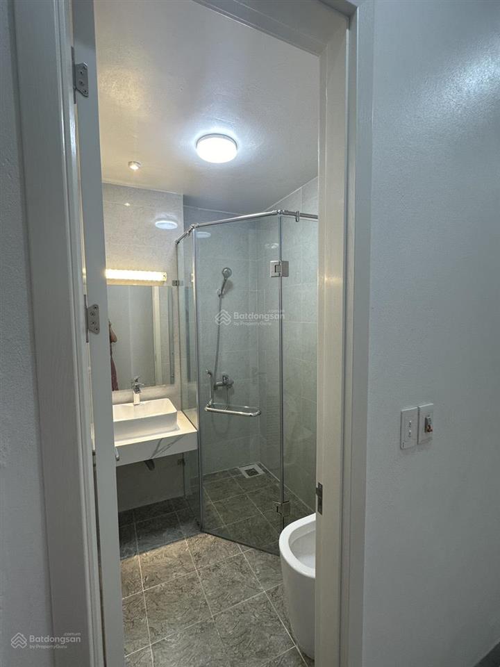 Bán nhà riêng chính chủ 2 mặt đường ,60m2 (đường xe oto tránh nhau được)