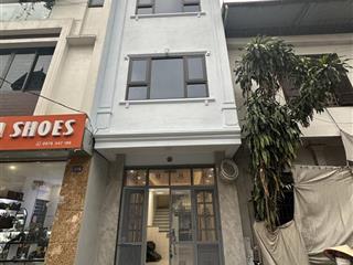 Bán nhà riêng chính chủ 2 mặt đường ,60m2 (đường xe oto tránh nhau được)