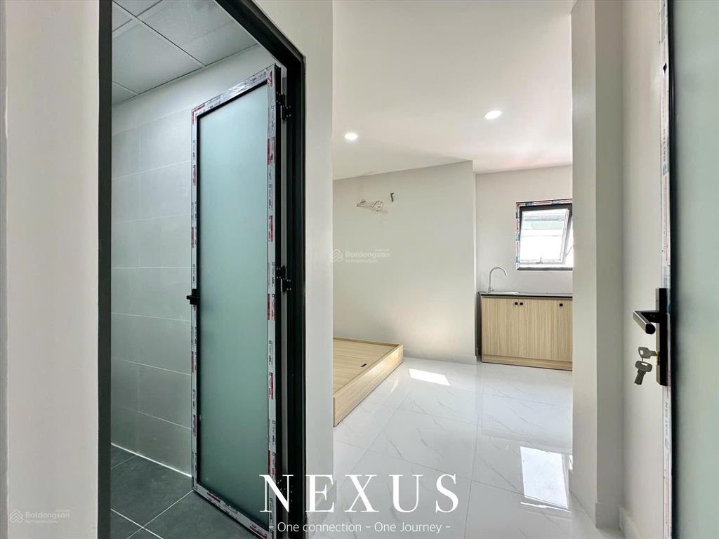 Cho thuê phòng mới 100% ngay dương quảng hàm, full nội thất, sát trường đh văn lang