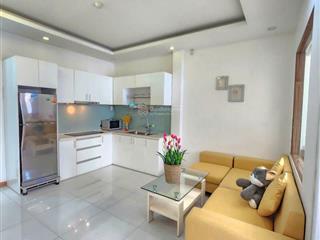 Căn hộ cao cấp full nội thất tách bếp rộng 50m2 ngay tại trung tâm quận 1