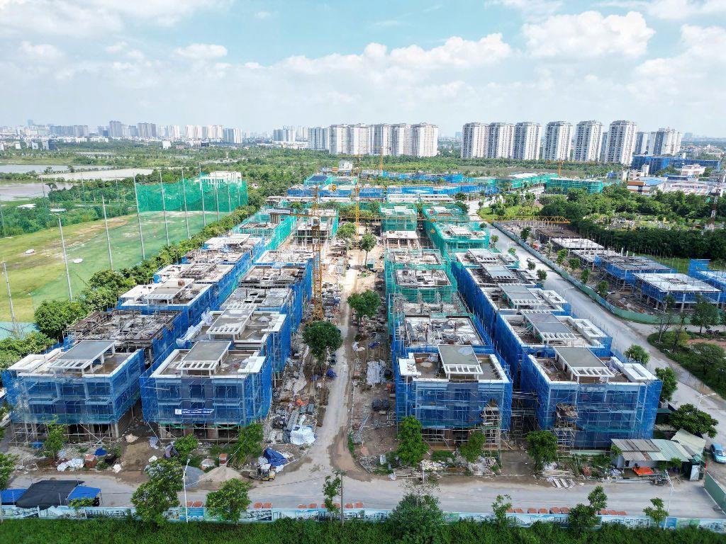 BÁN BIỆT THỰ A2.2 NHÌN VƯỜN HOA ĐỐI DIỆN TRỤ SỞ KĐT THANH HÀ CIENCO 5 GIÁ TỐT