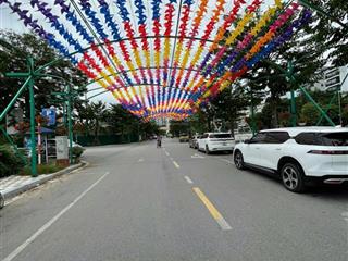 Nhà dòng tiền gần hồ tây  22 phòng doanh thu hơn tỷ/năm  thang máy  đủ pccc  đang khai thác