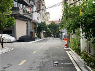 Bán đất cầu giấy, lô góc 55m2, đường ô tô tránh nhau, vị trí kinh doanh, 18 tỷ