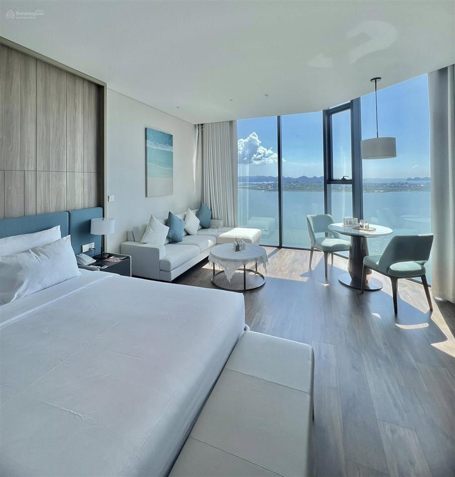 Cần tiền mua căn to, gia đình giao bán studio a la carte chính biển tầng cao  giá nhỉnh 3 tỷ