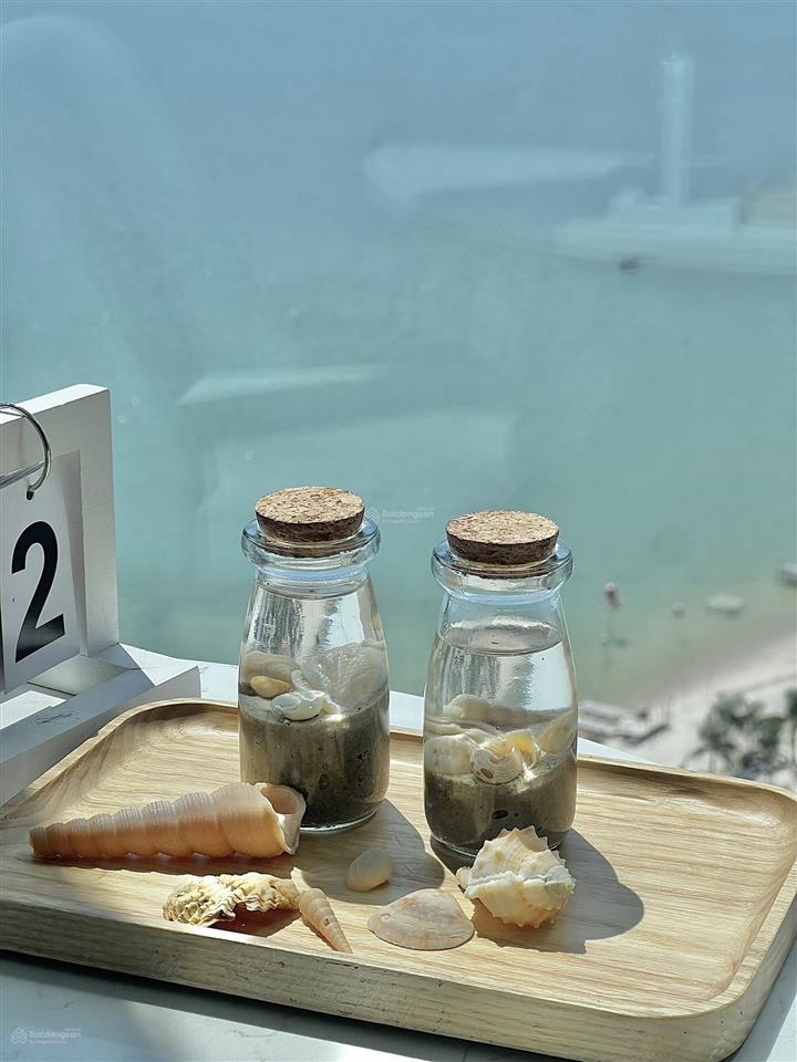 Cần tiền mua căn to, gia đình giao bán studio a la carte chính biển tầng cao  giá nhỉnh 3 tỷ