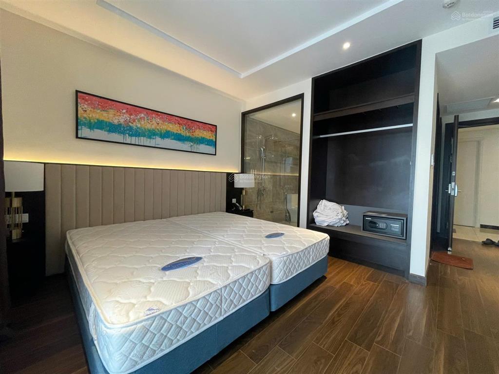 Studio sapphire s2 view check biển  rẻ nhất trục, không có căn thứ 2  tầng trung view thoáng