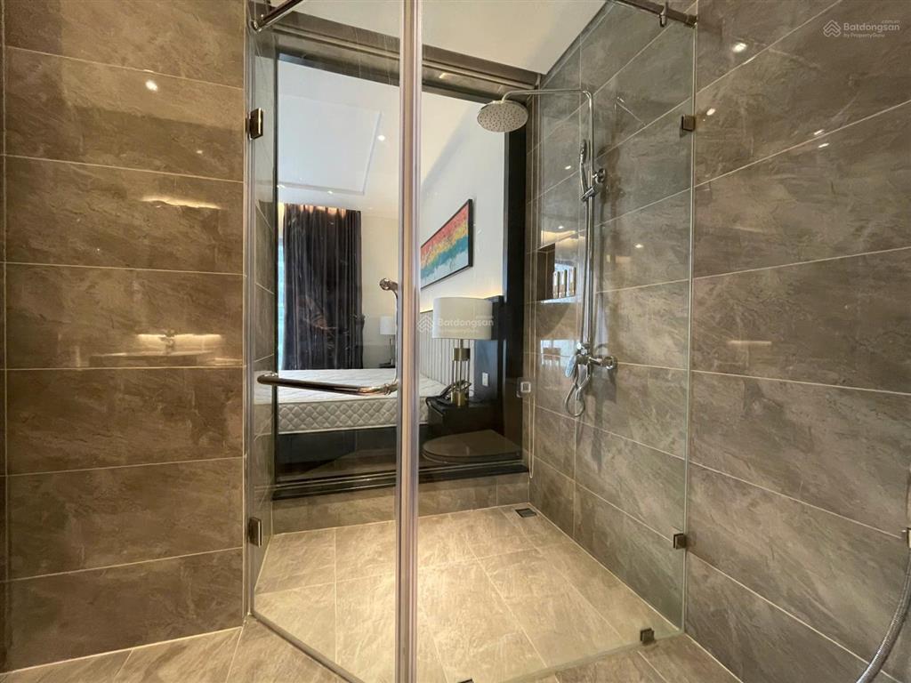 Studio sapphire s2 view check biển  rẻ nhất trục, không có căn thứ 2  tầng trung view thoáng