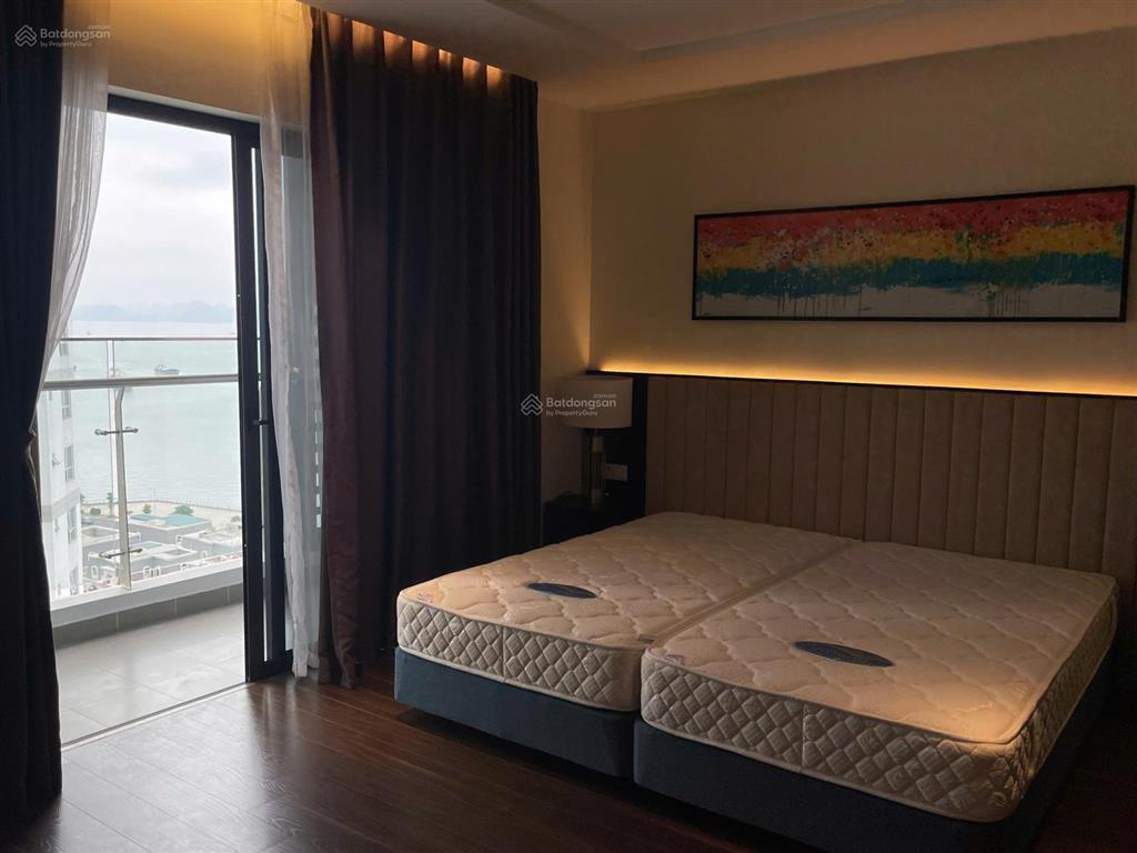 Studio sapphire s2 view check biển  rẻ nhất trục, không có căn thứ 2  tầng trung view thoáng