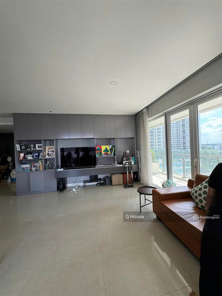 Tin đăng xác thực || 4 phòng ngủ brilliant sẵn sổ hồng  dt 217m2  giá 23,6 tỷ