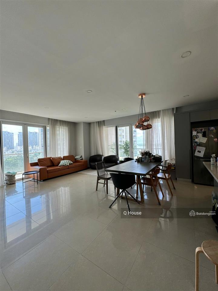 Tin đăng xác thực || 4 phòng ngủ brilliant sẵn sổ hồng  dt 217m2  giá 23,6 tỷ