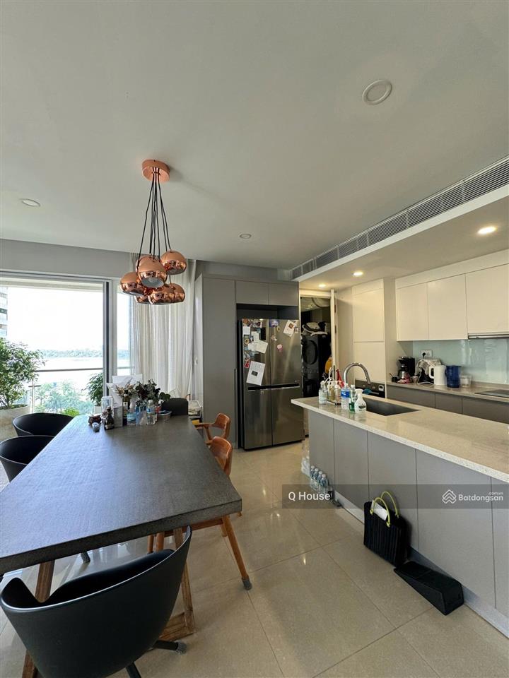 Tin đăng xác thực || 4 phòng ngủ brilliant sẵn sổ hồng  dt 217m2  giá 23,6 tỷ