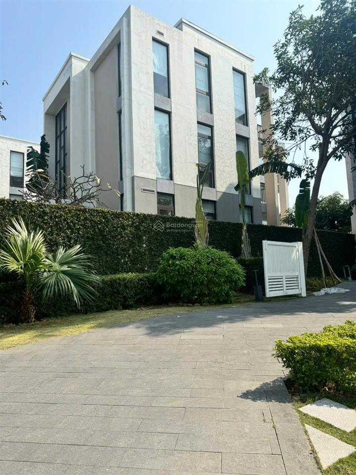 Chính chủ bán cắt lỗ căn biệt thự nghỉ dưỡng 283m2, giá 27,x tỷ sun premier village sổ đỏ trao tay