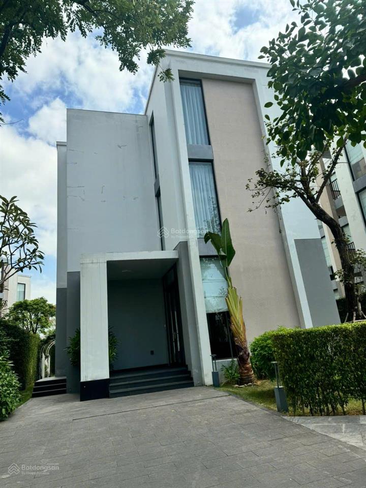 Chính chủ bán cắt lỗ căn biệt thự nghỉ dưỡng 283m2, giá 27,x tỷ sun premier village sổ đỏ trao tay