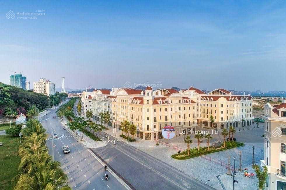 Bán gấp căn shophouse 5 tầng sun hạ long, diện tích 120m2, 11,x tỷ, sổ hồng trao tay, giá bất ngờ