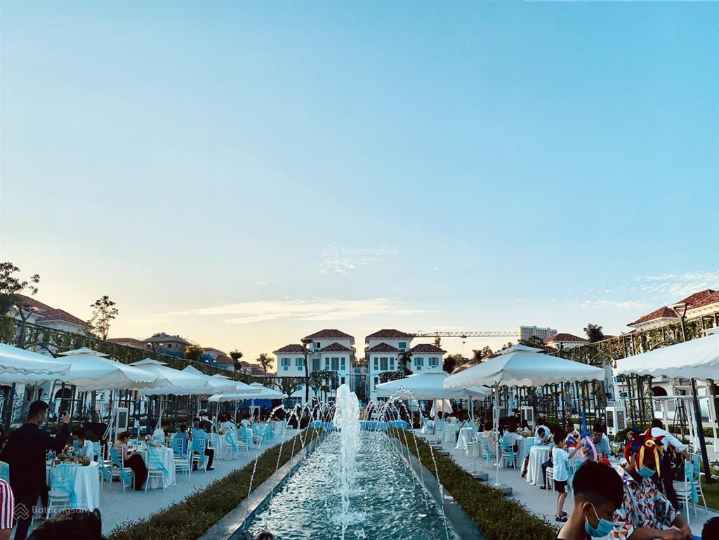 Bán gấp biệt thự 258m2 giá 89tr/m2, view biển giá rẻ nhất thị trường da sun feria bãi cháy hạ long