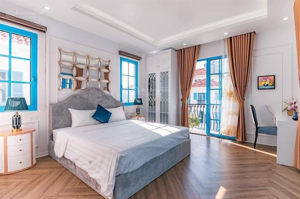 Bán gấp bt sun premier village hạ long, dt 445m2 sổ lâu dài,nhận ngay cam kết 2,4 tỷ/năm giá 35,9tỷ