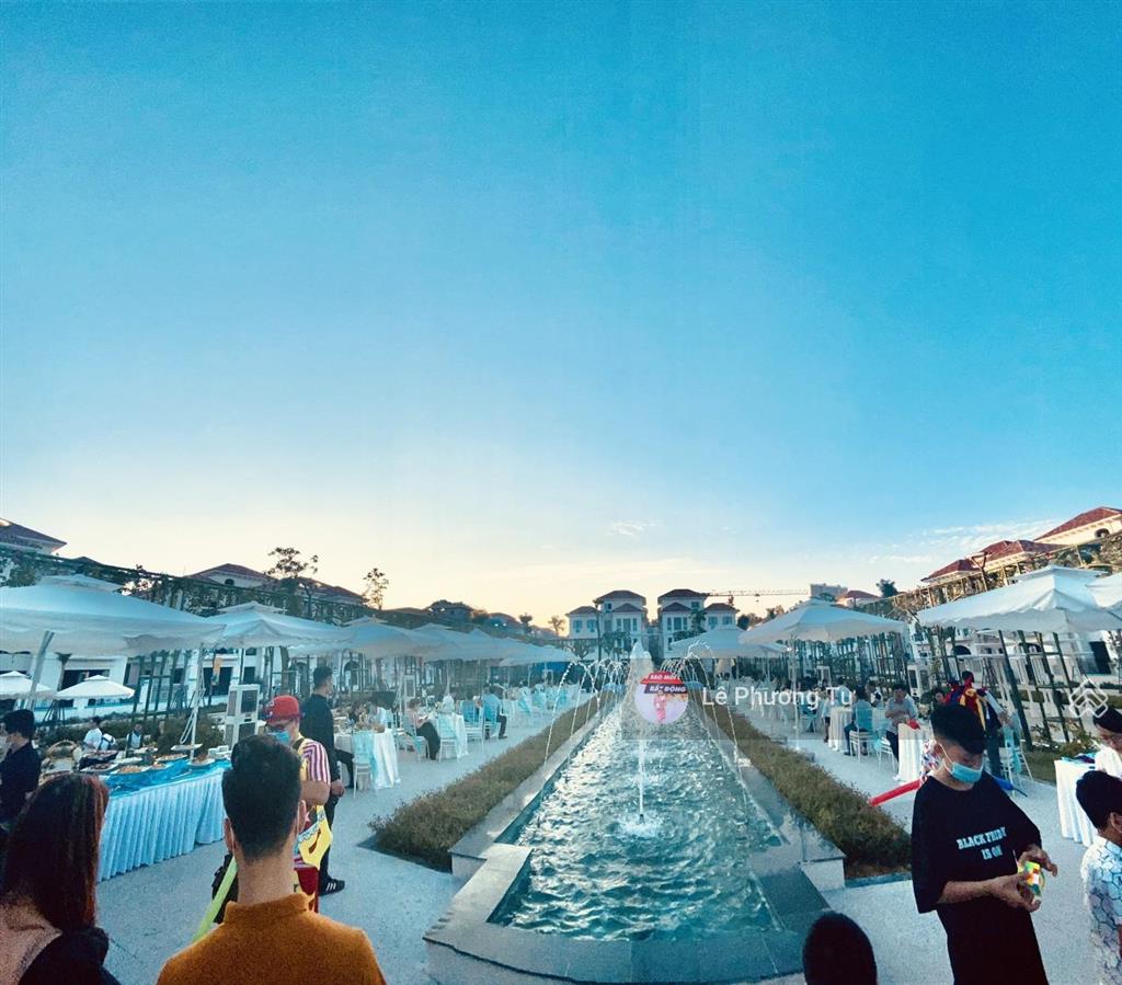 Cần bán gấp căn biệt thự sun feria hạ long 406m2 giá hơn 90tr/m2 bao rẻ nhất tt, sở hữu lâu dài