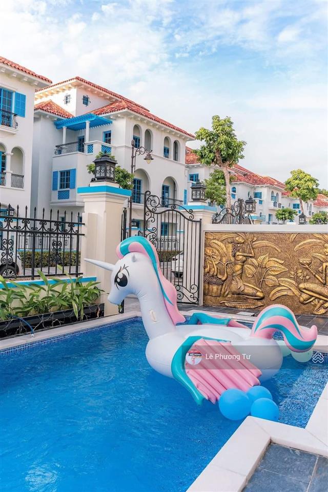 Cần bán gấp căn biệt thự sun feria hạ long 406m2 giá hơn 90tr/m2 bao rẻ nhất tt, sở hữu lâu dài