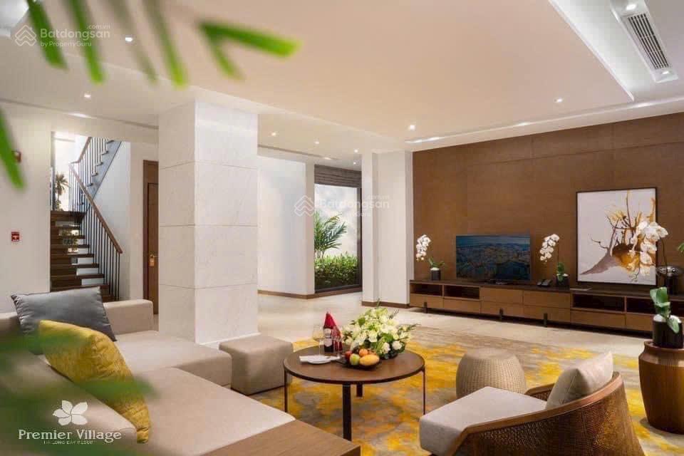 Bán gấp căn bt vip 444m2 giá 38,x tỷ, full nội thất, cam kết thu về 2,4 tỷ/năm, sổ lâu dài trao tay
