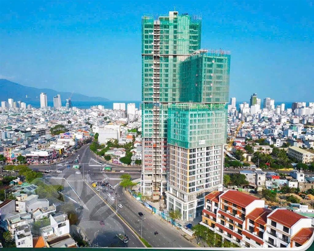 Mở bán shophouse khối đế 3 tầng, sun cosmo đà nẵng dt 100m2, nh hỗ trợ 70% từ 75 tr/m2, sổ lâu dài