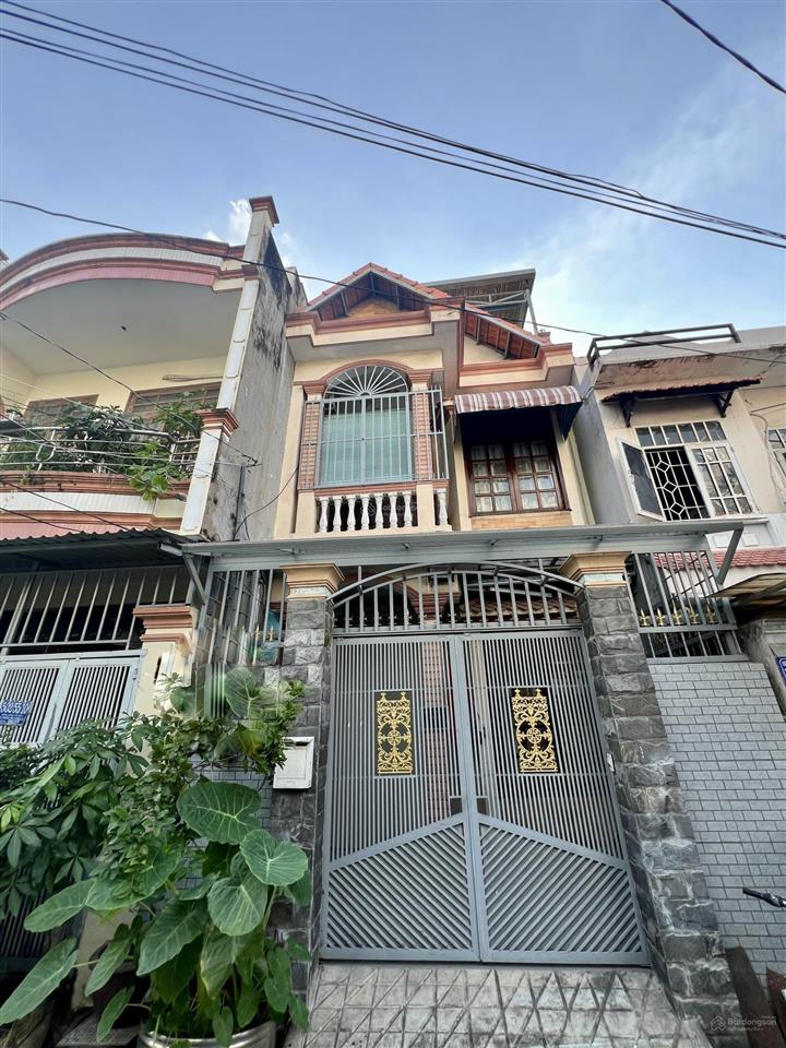 Nhà phố 3 tầng  xe hơi quay đầu  ngang 5m  gần vincom nam long  q7  chỉ 9.8 tỷ
