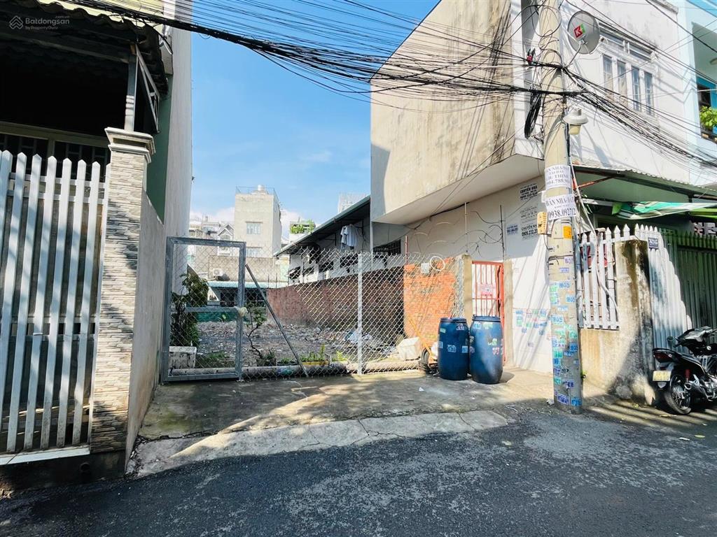 Đất cực hiếm giá cực tốt! bán nhanh lô đất ngang 5m giá chỉ 62tr/m2 hẻm thông gần ngã tư thủ đức