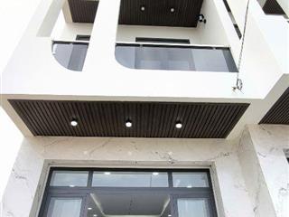 TÌM CHỦ CĂN 1 TRỆT 2 LẦU TRUNG TÂM CẦN ĐƯỚC CHỈ 2TY4 CÓ SHR