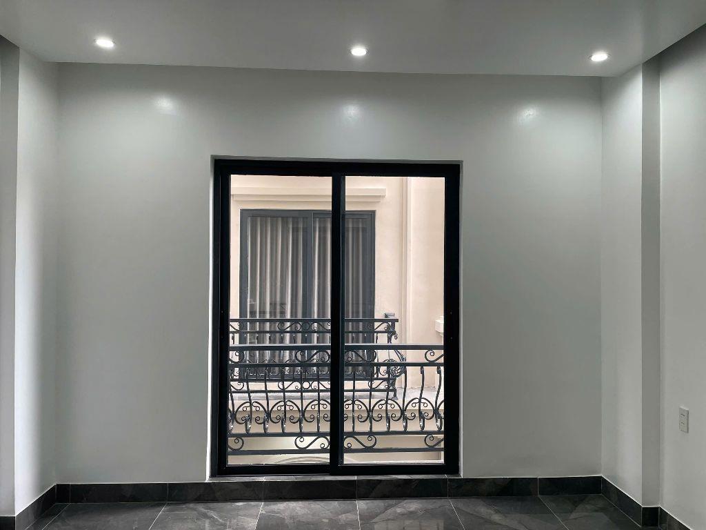 Bán căn xẻ khe - 4 tầng - Ngay AEON MAll - Ô tô đỗ cửa - chỉ hơn 4 tỷ