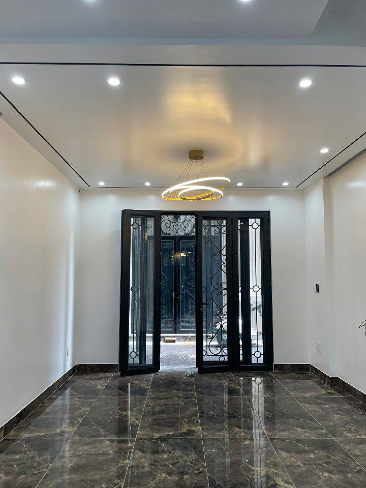 Bán căn xẻ khe - 4 tầng - Ngay AEON MAll - Ô tô đỗ cửa - chỉ hơn 4 tỷ